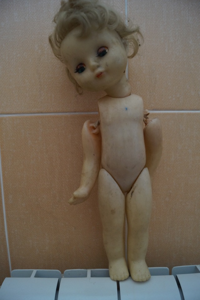 Третья майская выписка. Как вынуть моргучие глазки из головы советских кукол