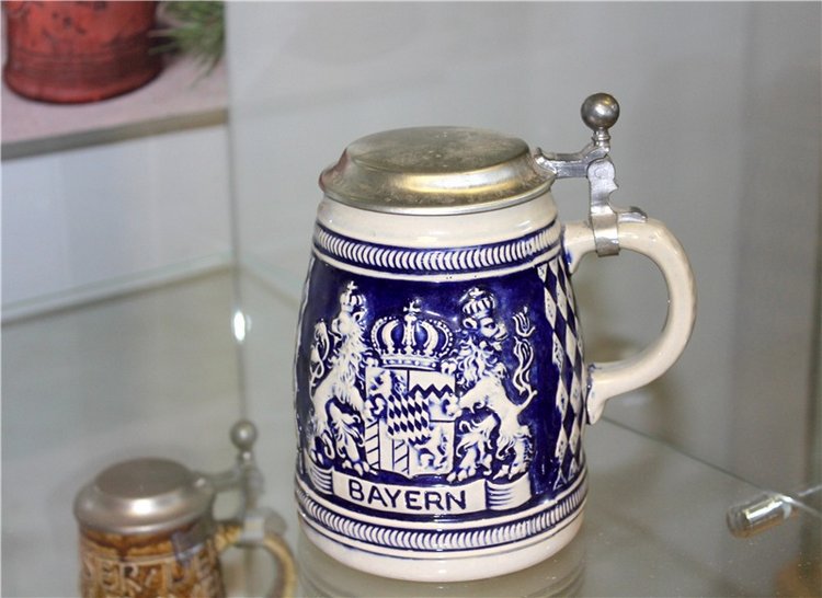 Выставка "Хрупкий мир фарфора", Старицкий краеведческий музей