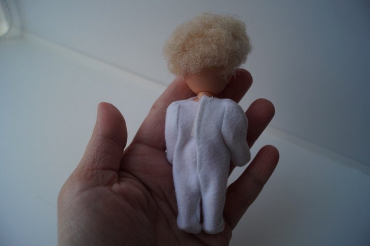 Четвёртая апрельская выписка. Варим покусы ног, варим пластик, красим резиновую голову