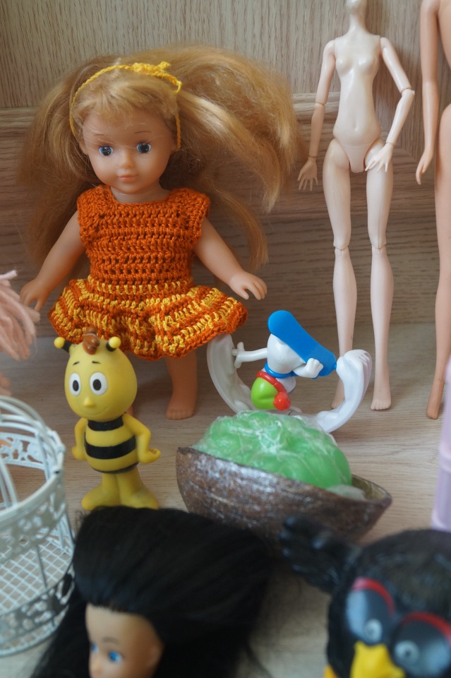 Приехали три посылки, открыла, а их четыре