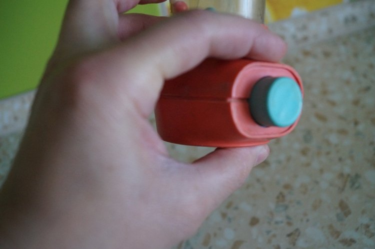 Третья выписка февраля. Сложная пациентка получила помощь нейрохирурга, бегемот Тотоша снова ловит шарики, лепка стоп +