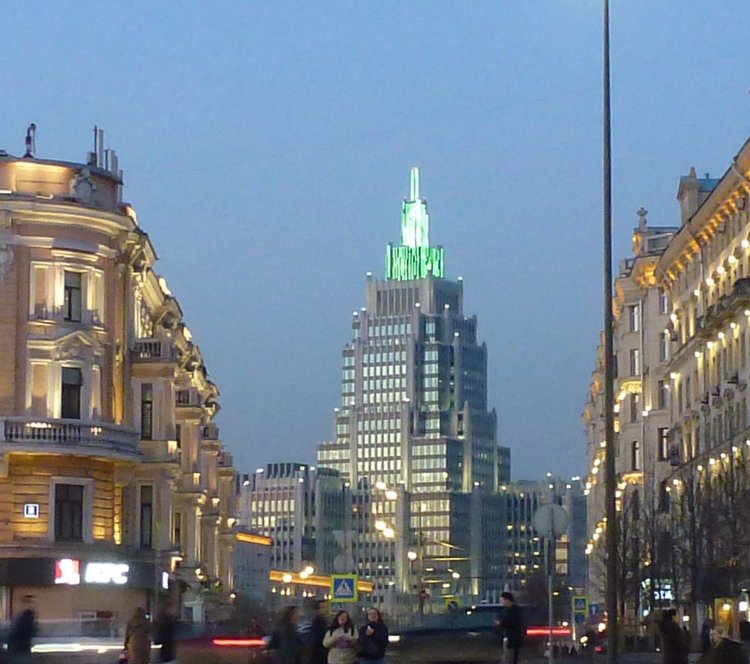 Мой родной любимый город, выставка Мишек и немного о Москве