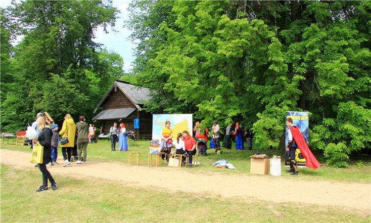 "Троицкие гуляния" в Василёво, 2018 год. Архитектурно-этнографический музей под открытым небом Василёво
