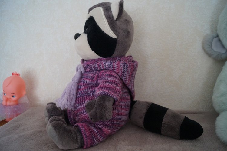 У Агаши много новеньких! Жители надкроватных полочек