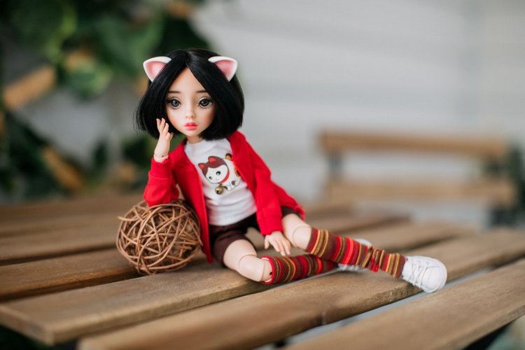 Эмили собрались на Весенний бал кукол