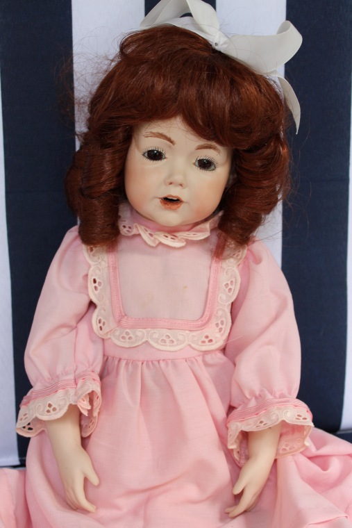 Большая коллекция Винтажных реплик с антикварных кукол