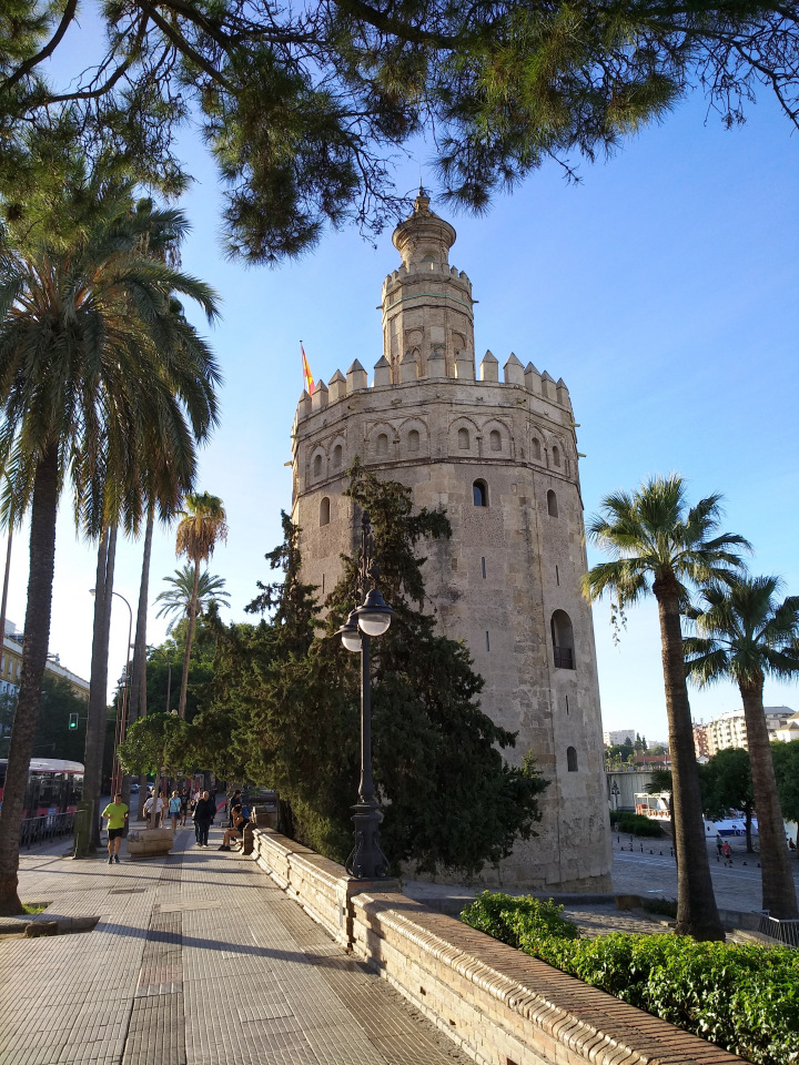 Тайна моего имени. Часть 8. Продолжение. Испания, Севилья. Удивительные вещи