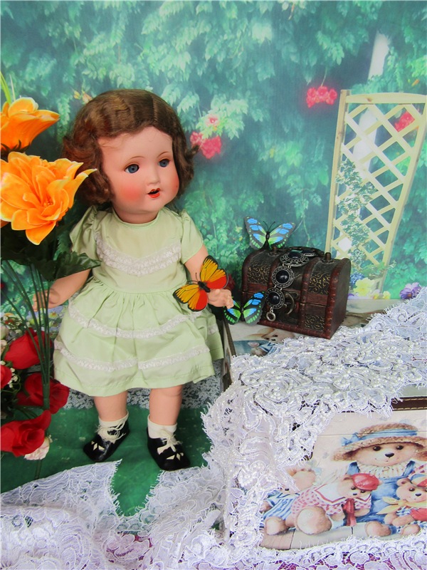 На лесной полянке чудо - на цветочках бантики. Это бабочки расселись, как цветные фантики (фото 7)