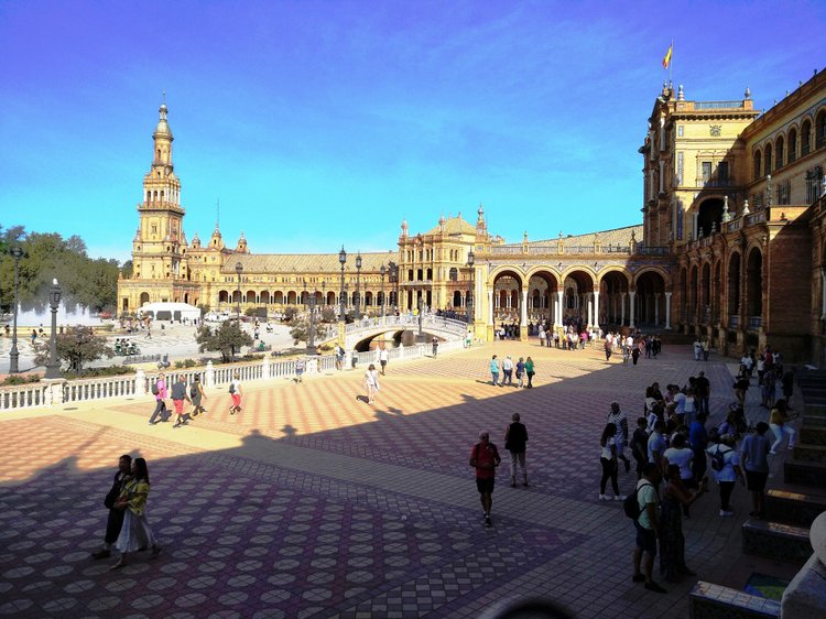 Тайна моего имени. Часть 8. Продолжение. Испания, Севилья. Удивительные вещи