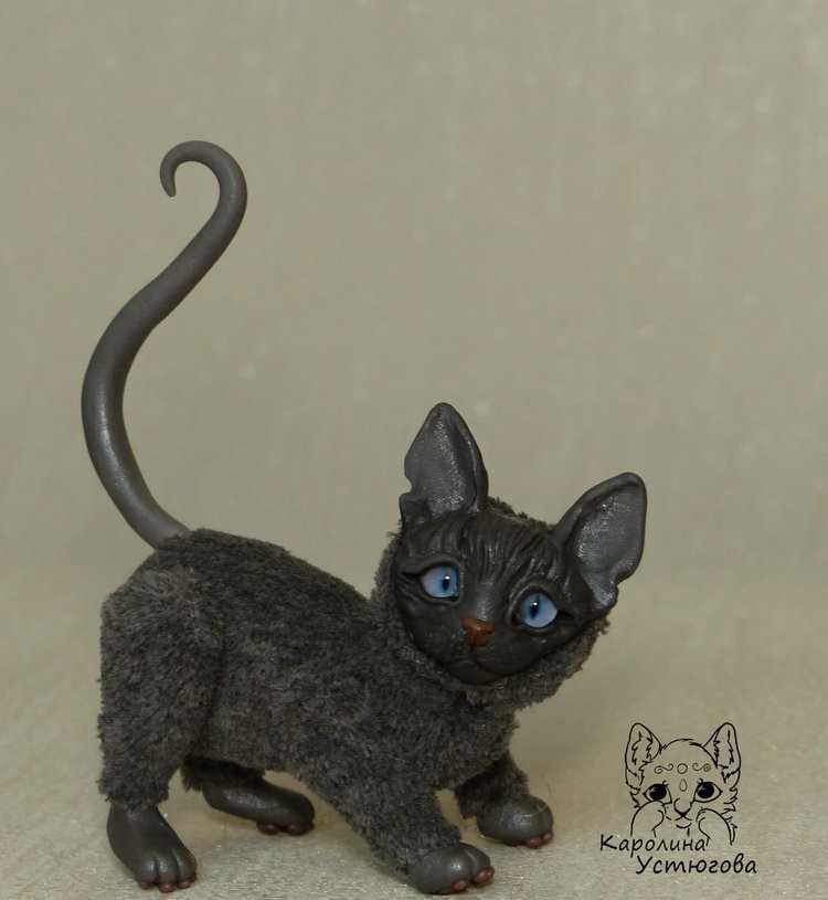 Миниатюрные серые Сфинксы