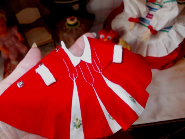 Мой подарок — Одежда и обувь для кукол своими руками: фото