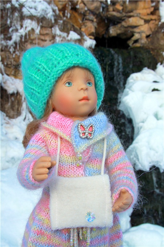 Зимняя прогулка Сони. Уникальная кукла от Сильвии Наттерер