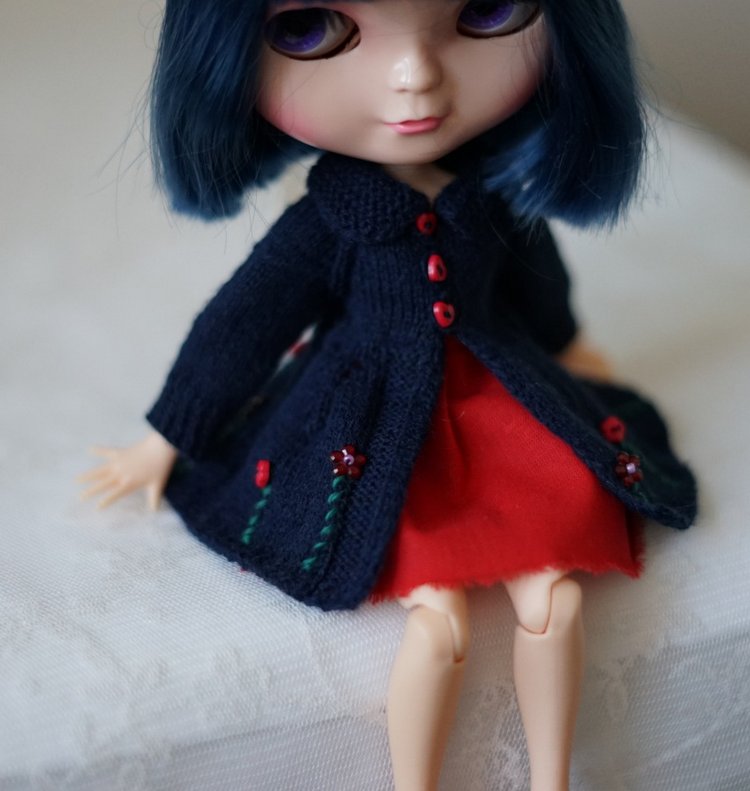 Синяя шапочка и черная шапочка (фото 4)