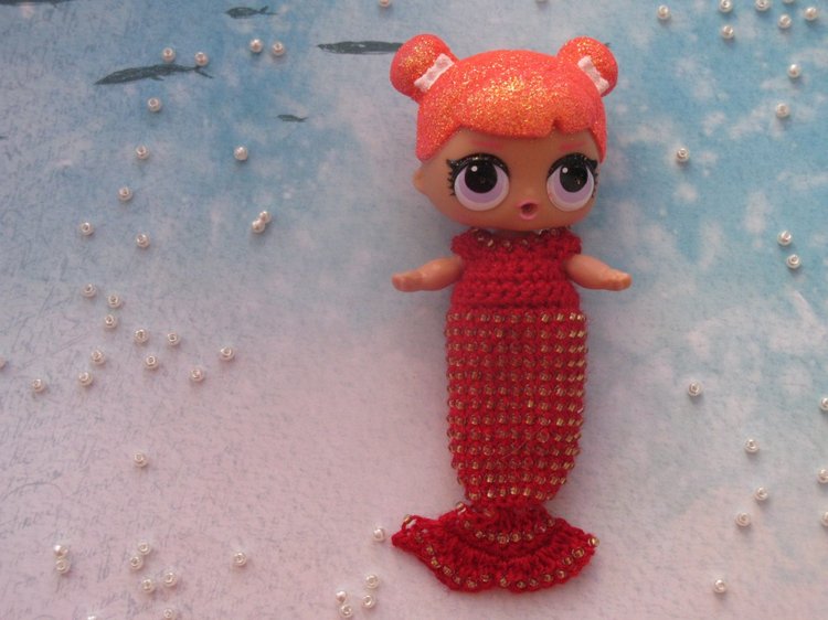 Раз русалка, два русалка. А я четвертую поймал