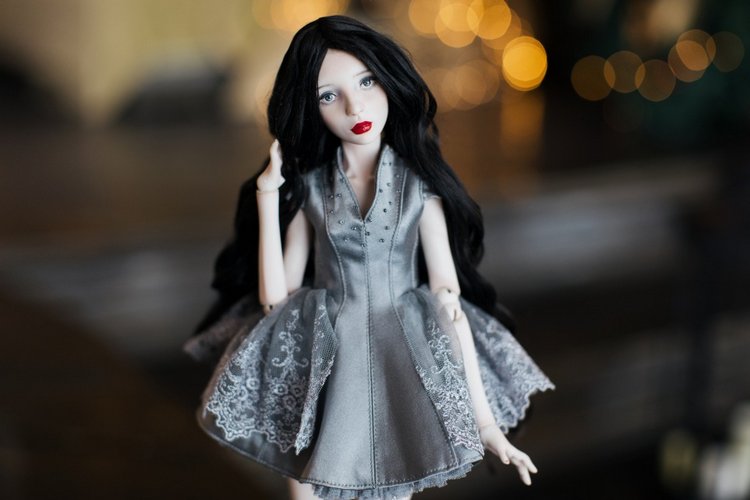 Девушка с татуировкой павлина и Красная Шапочка - фарфоровые куклы | Бэйбики Девушка с татуировкой павлина и Красная Шапочка - фарфоровые куклы