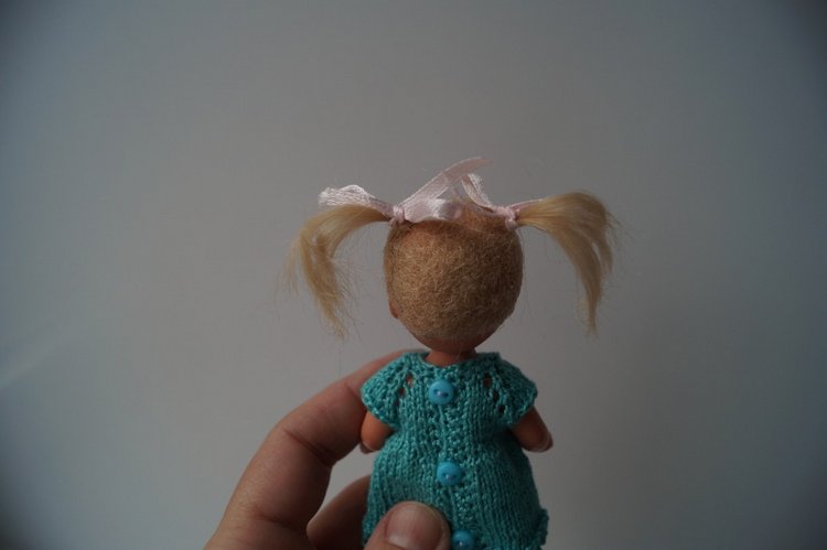 Вторая апрельская выписка малышей. Флокировка с частичной прошивкой, лепка сменных стоп