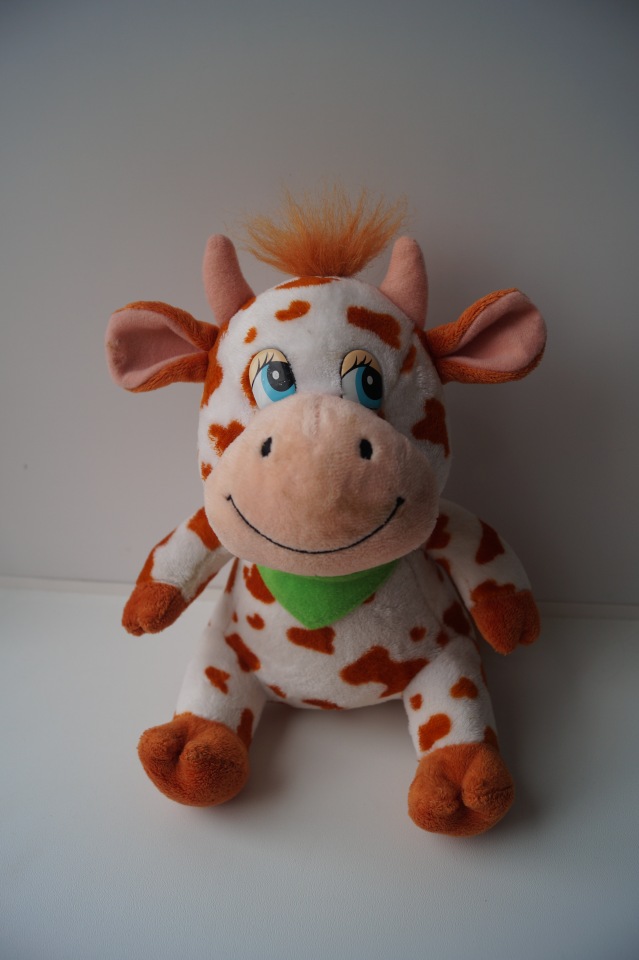 Вторая выписка октября. Машенька здорова. Кукла из лужи стала милашкой. Коровка замычала. Как поставить Лолочку на ножки,