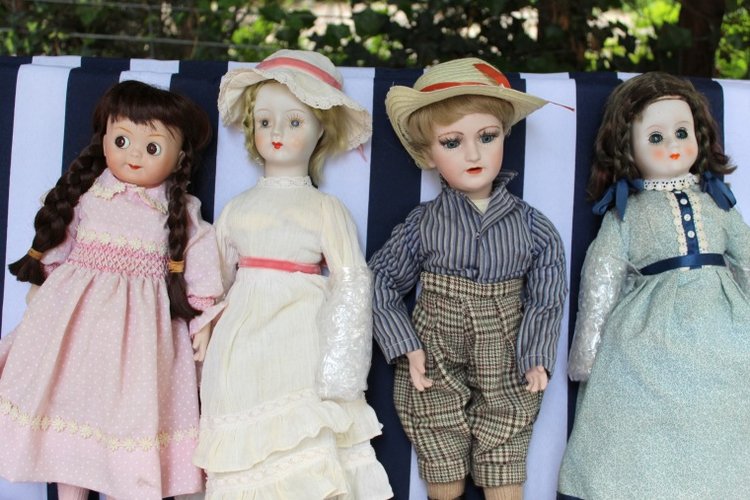 Большая коллекция Винтажных реплик с антикварных кукол