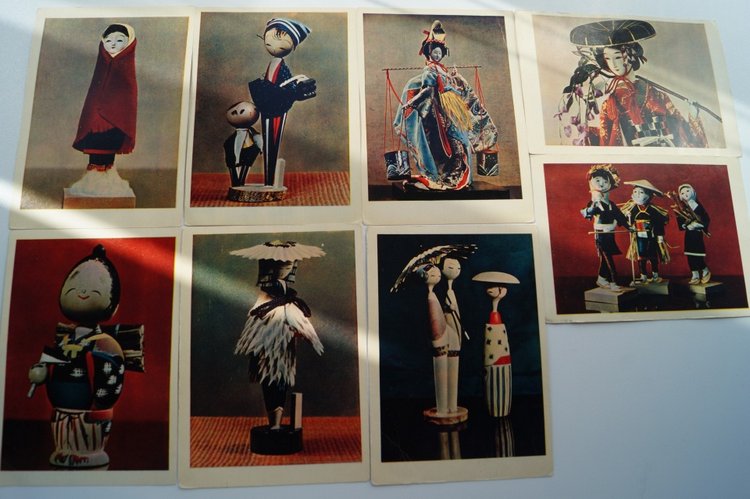 Посылочка! С куколками, игрушками и открытками