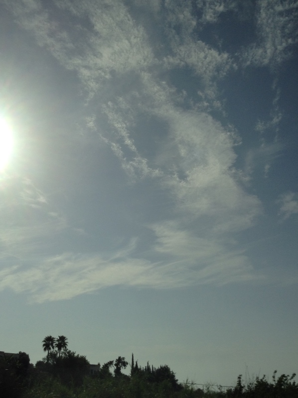 Путешествие Минуш в Испанию. Каталония. Ч.1. Рассвет над облаками. О-ла, Барселона