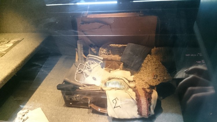 Спасибо Вам за смелость и отвагу, за небо мирное над головой