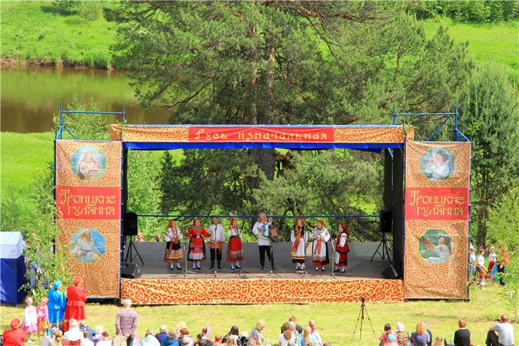 "Троицкие гуляния" в Василёво, 2018 год, продолжение. Архитектурно-этнографический музей под открытым небом. Василёво