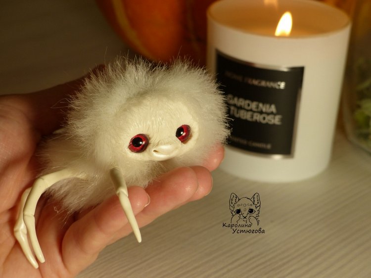 Halloween и маленькие паучки