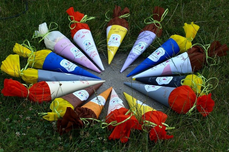 Что такое Schultüte? И с чем его едят (фото 3)