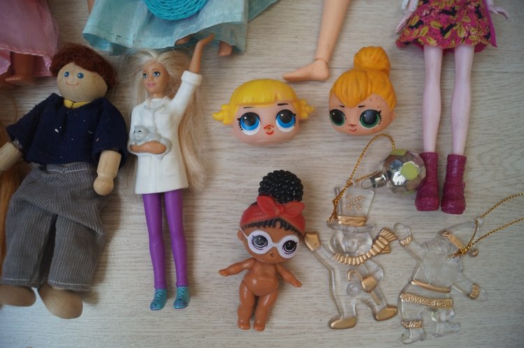 Приехали три посылки, открыла, а их четыре