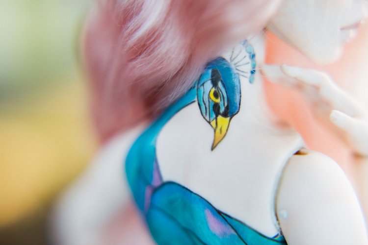 Девушка с татуировкой павлина и Красная Шапочка - фарфоровые куклы | Бэйбики Девушка с татуировкой павлина и Красная Шапочка - фарфоровые куклы (фото 8)