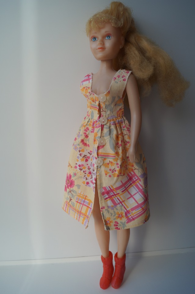 История Анжелики и её гардероба