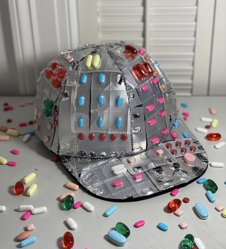 Дизайнер из Бруклина Брайан Дауни создает бейсболки | Бэйбики Дизайнер из Бруклина Брайан Дауни создает бейсболки