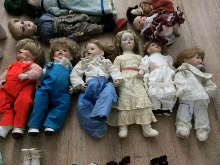 Большая коллекция Винтажных реплик с антикварных кукол