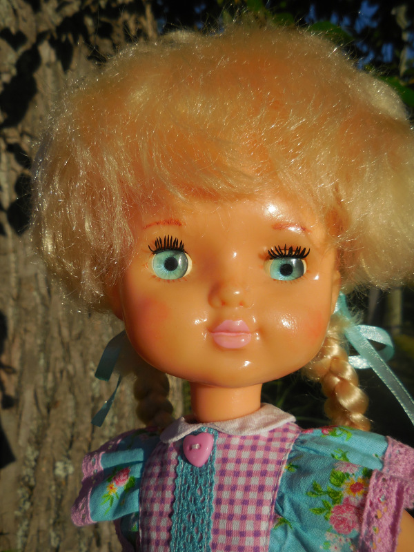 Маленькая история в картинках про друзей или мой не богатый опыт рисовок и пошива одежды для советских кукол