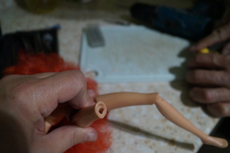 Третья выписка сентября. Перелом колена, сломано крепление руки в плече, сгрызена кисть или полное её отсутствие - это все