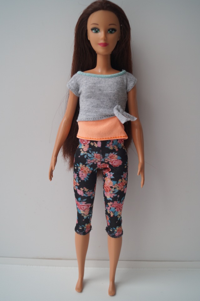 Четвёртая выписка февраля, которой могло не быть. Как заузить отверстие в шее советской куклы, чтобы голова не проваливалась