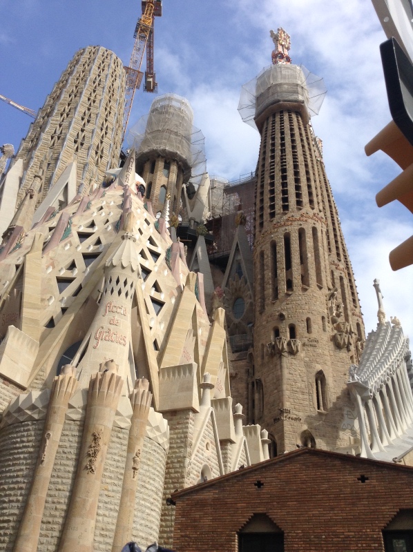 Путешествие Минуш в Испанию. Каталония. ч.2. Донна Барселона. Храм искупления грехов