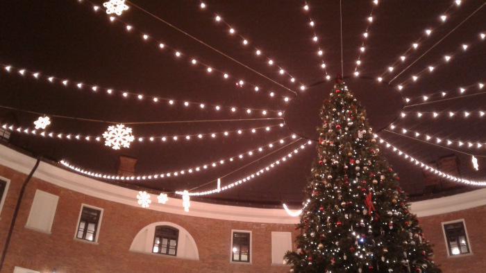 Праздник к нам приходит! В "Новую Голландию" с Мокко