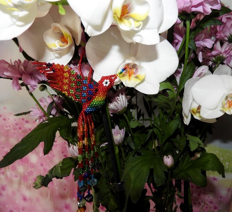 Колибри из бисера — Вышивка крестиком