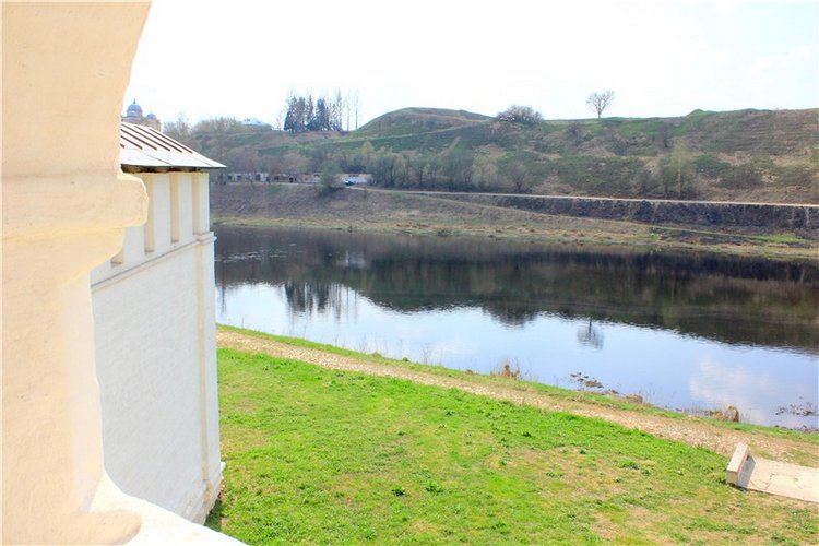 Накануне Светлого Праздника Пасхи. Старица, Свято-Успенский монастырь