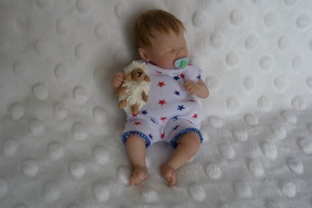 Авторские куколки Лизочка и Микаэлла представляют небольшой обзор кукол своего автора Ирины Савостиной