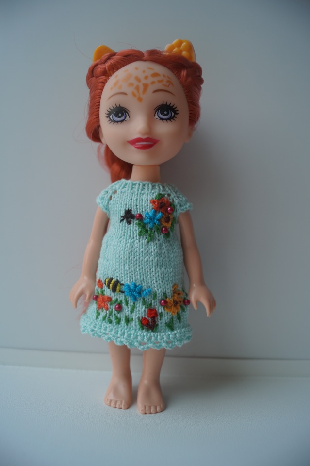 Первая июльская выписка. Две разные поломки шейного крепления - исправляем. Санаторий для кукол. И новые пациенты