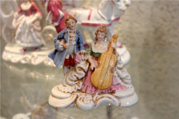 Старица, Музей фарфора — Фарфоровые статуэтки и фигурки: винтаж