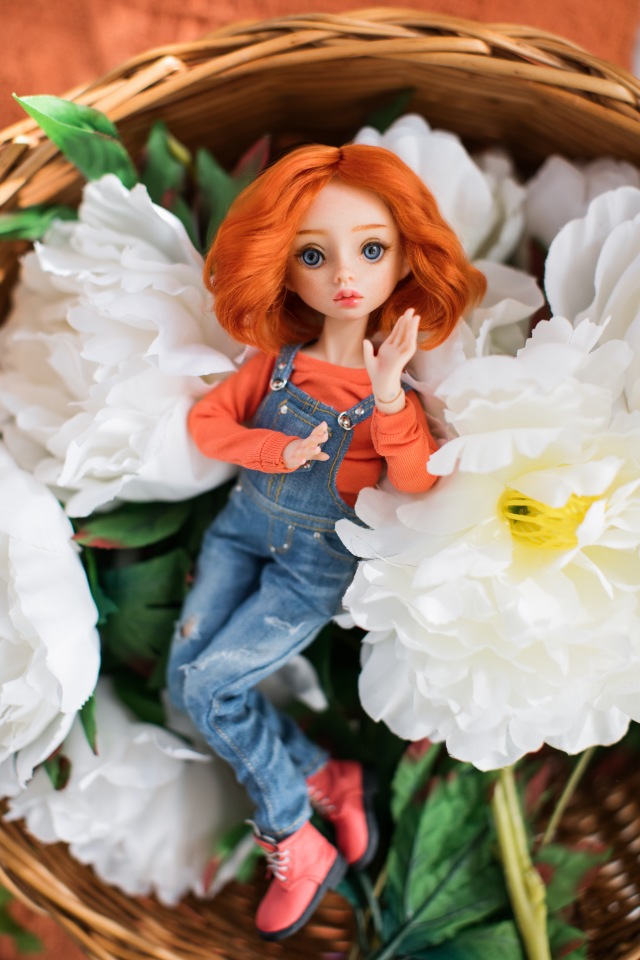 Эмили собрались на Весенний бал кукол