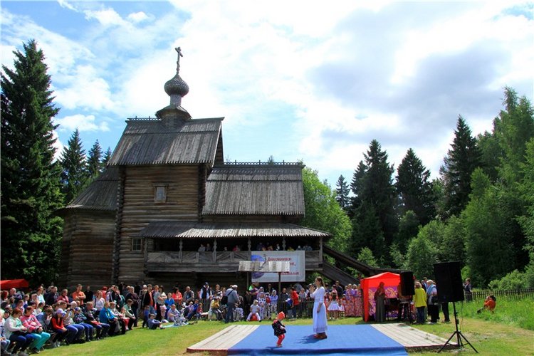 "Троицкие гуляния" в Василёво, 2018 год, продолжение. Архитектурно-этнографический музей под открытым небом. Василёво (фото