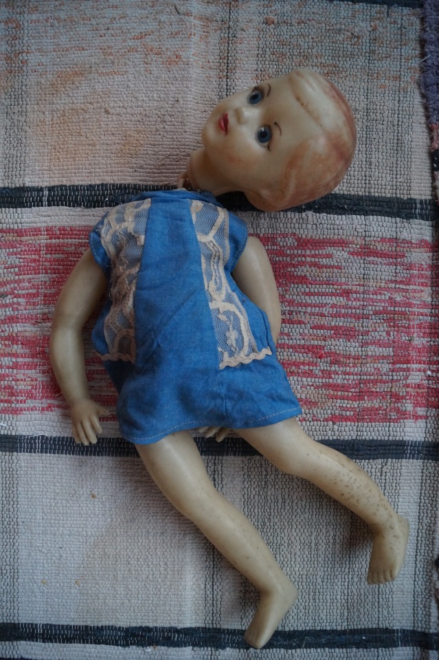 Куклы с разным состояние здоровья долго стояли в очередь у дверей кукольной лечебницы | Бэйбики Куклы с разным состояние здоровья долго стояли в очередь у дверей кукольной лечебницы