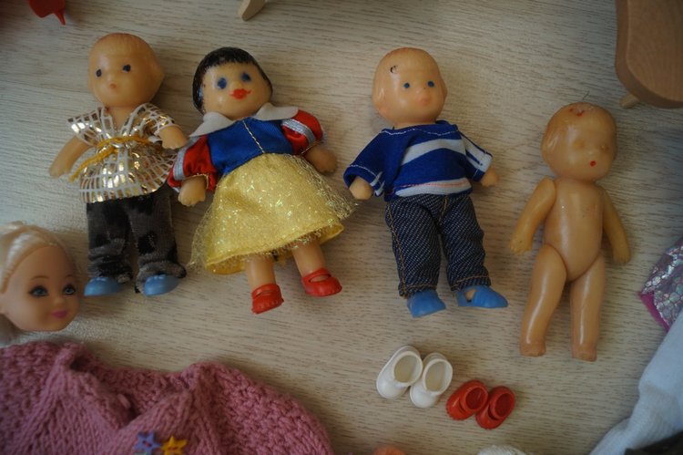 Приехали три посылки, открыла, а их четыре