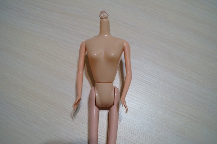 Вторая выписка декабря. Главная героиня нового года поправила своё здоровье. Лечим покусанные руки Барби, удаляем жир с