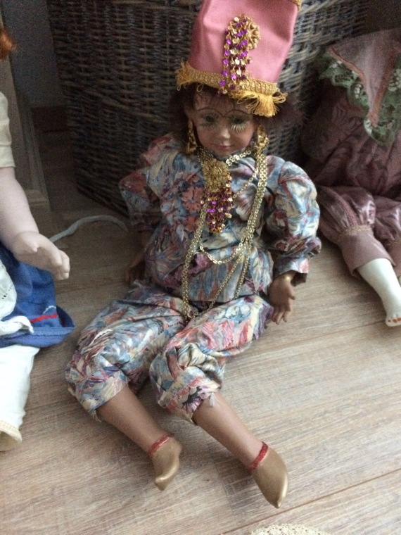 Большая коллекция Винтажных реплик с антикварных кукол