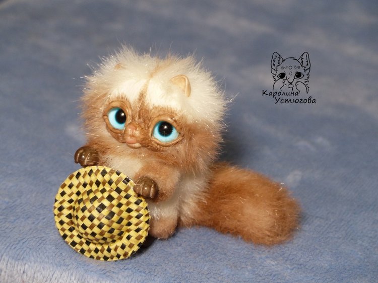 Котенок в шляпе — Игрушки в смешанной технике (мех и глина): Арт (фото 3)